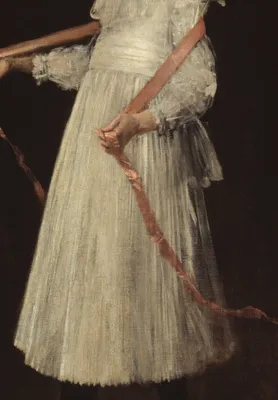 Alice — center crop